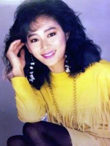 国产私拍李黛在线,李黛的时尚魅力与私密瞬间